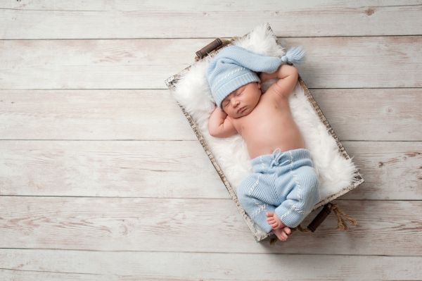 איך לעזור לתינוק שלכם לישון טוב יותר בלילה?